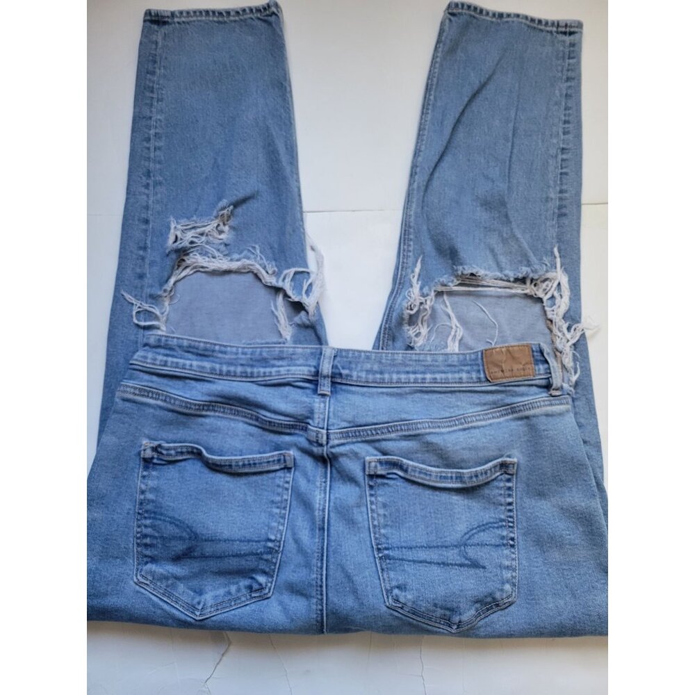 American Eagle Strigid Mom Ripped Jeans Size 14 Regular Fit Casual Bohemian - Picture 8 of 10